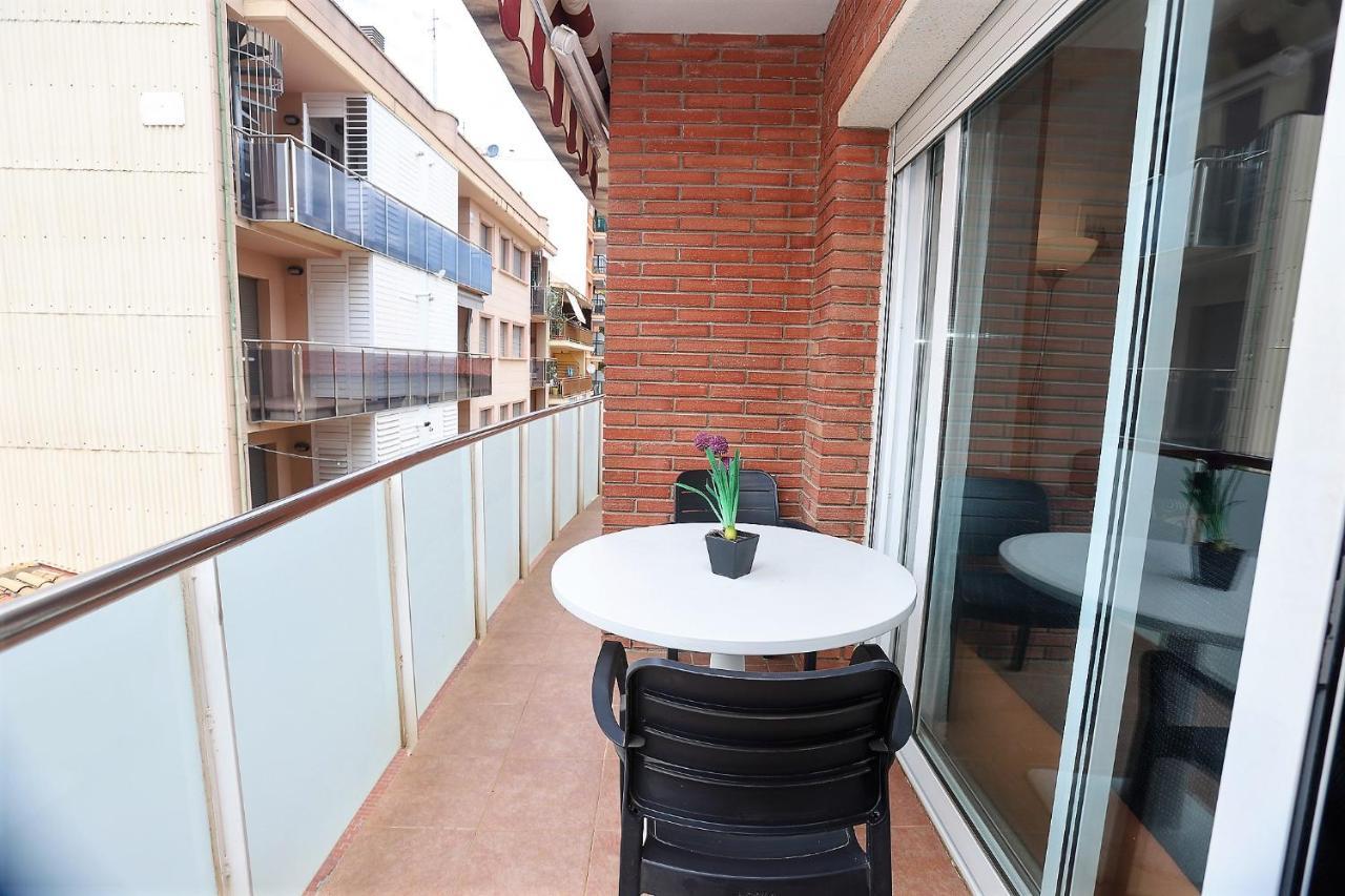 Apartamento Placa Jardi 카라펠 외부 사진