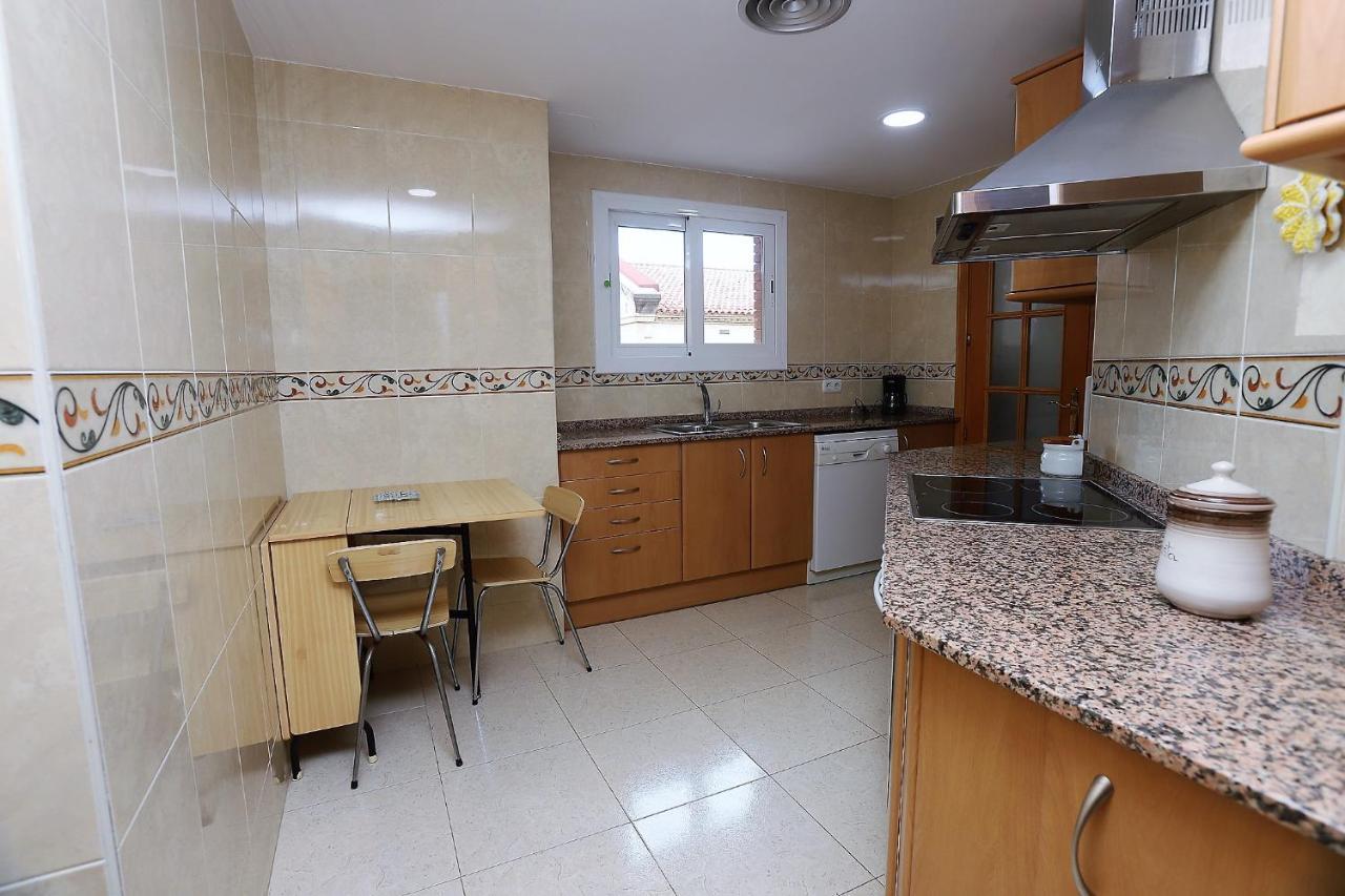 Apartamento Placa Jardi 카라펠 외부 사진